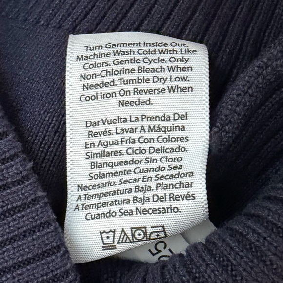 Navy and White Striped V-Neck Sweater by Free Assembly - Picture 7 of 10